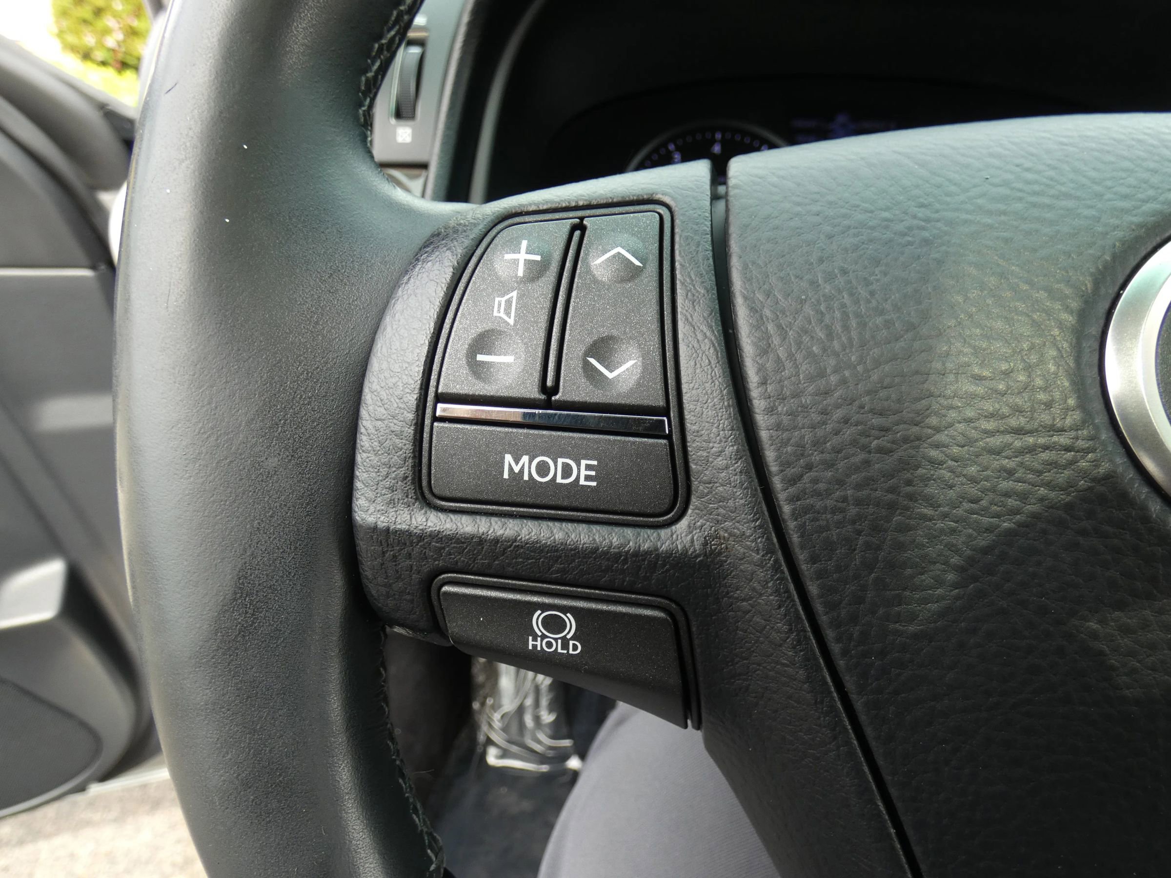 Used 2016 Lexus LS 460 w/ Comfort Package image 85