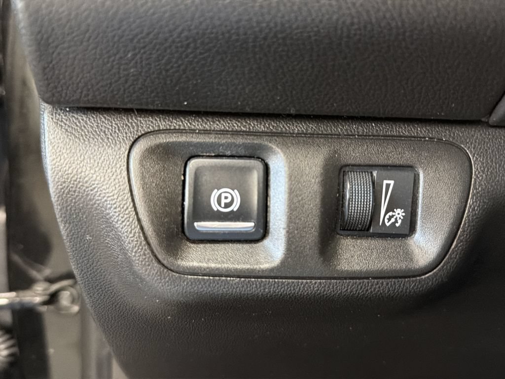 Used 2017 GMC Acadia SLT AWD/4WD image 17