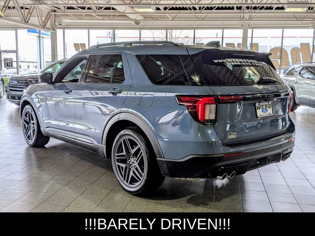 Used 2025 Ford Explorer ST image 6