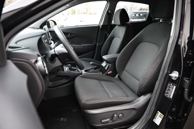 Used 2023 Hyundai Kona SEL image 18