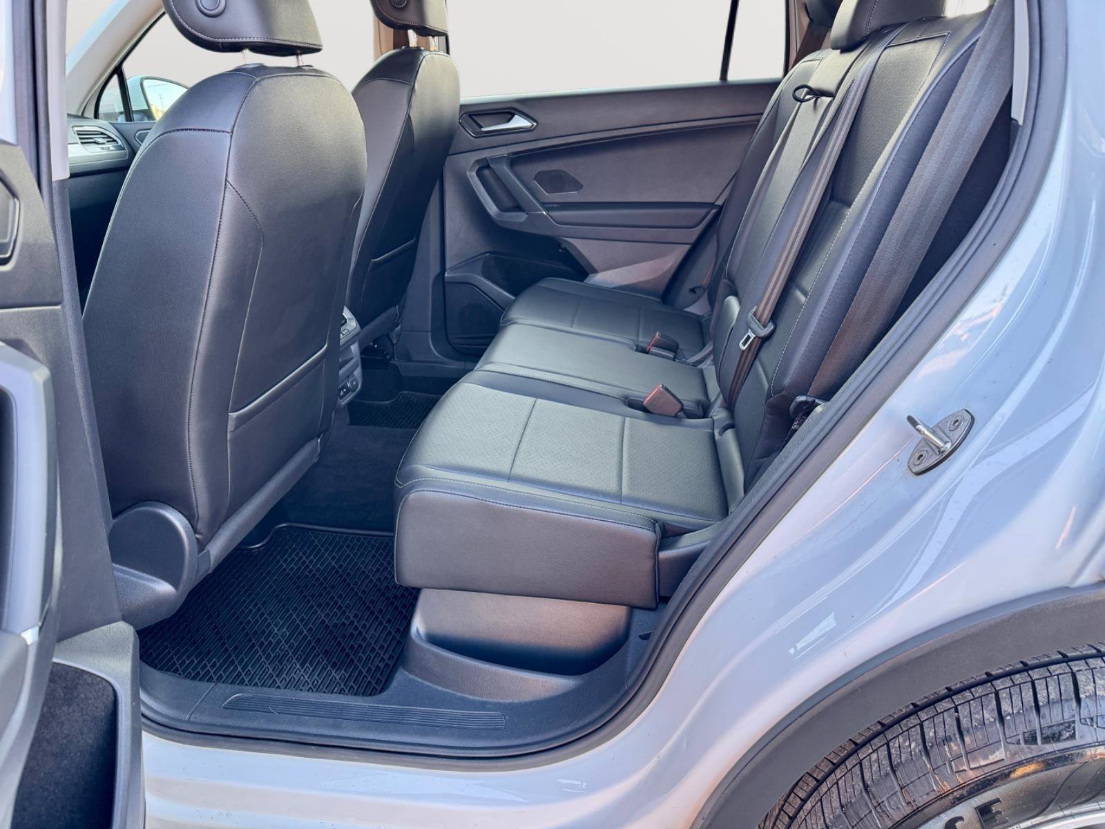 Used 2018 Volkswagen Tiguan SE image 21