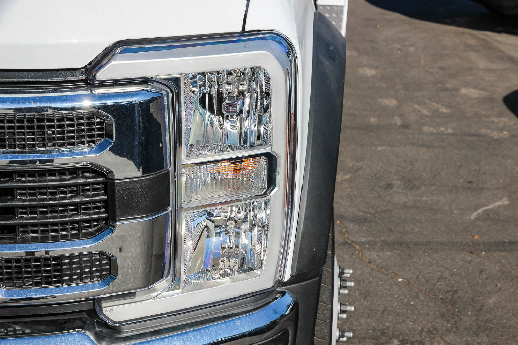 New 2025 Ford F450 XL w/ XL Chrome Package RWD image 12