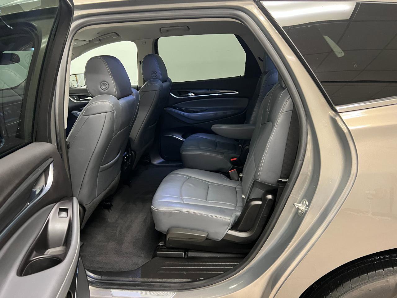 Used 2019 Buick Enclave Essence FWD image 25