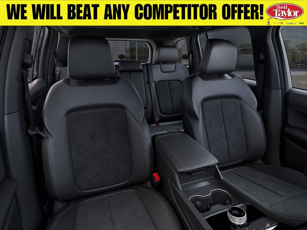 New 2025 Jeep Grand Cherokee Altitude AWD/4WD image 17
