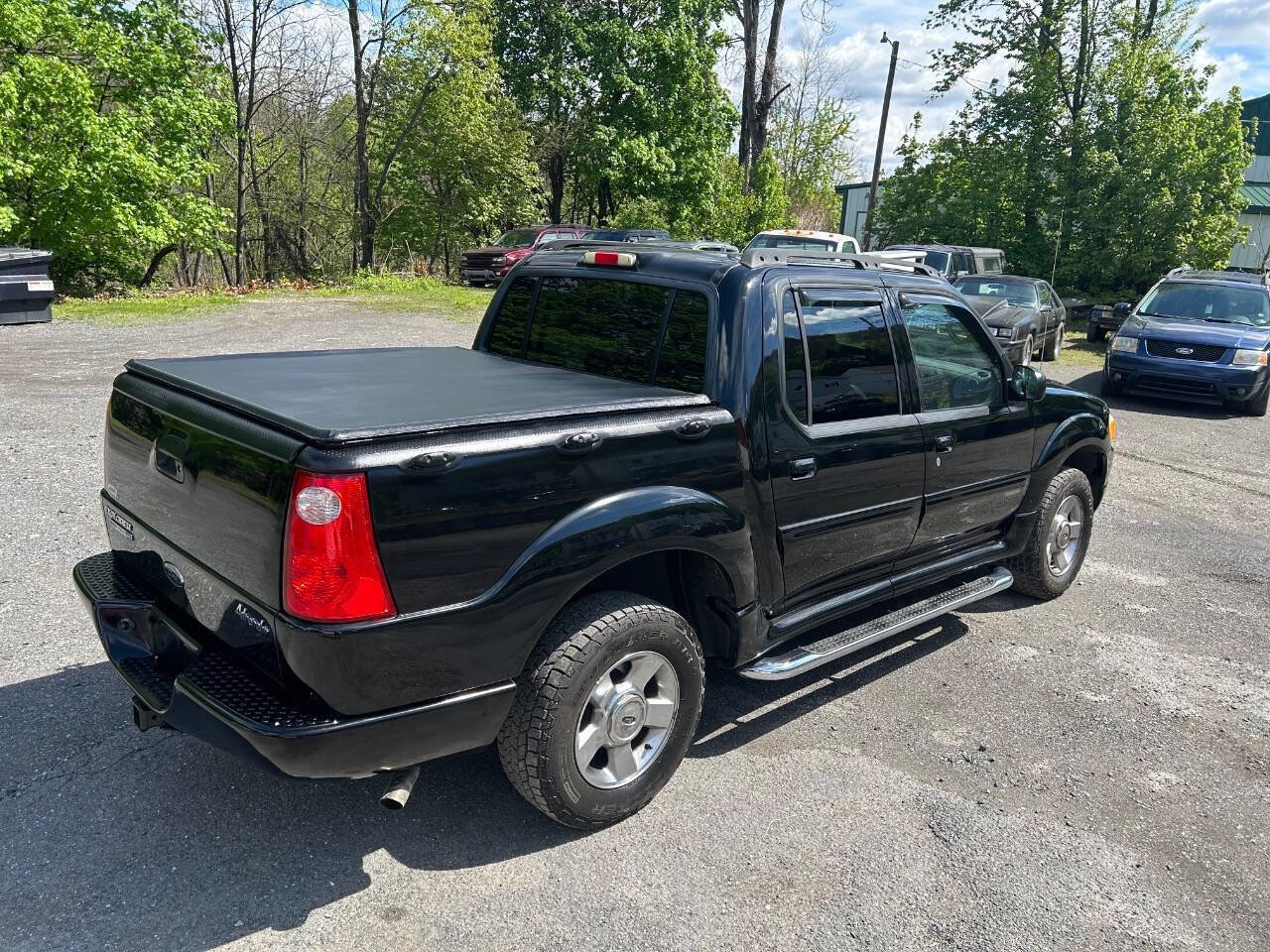 Used 2005 Ford Explorer Sport Trac XLT AWD/4WD image 4