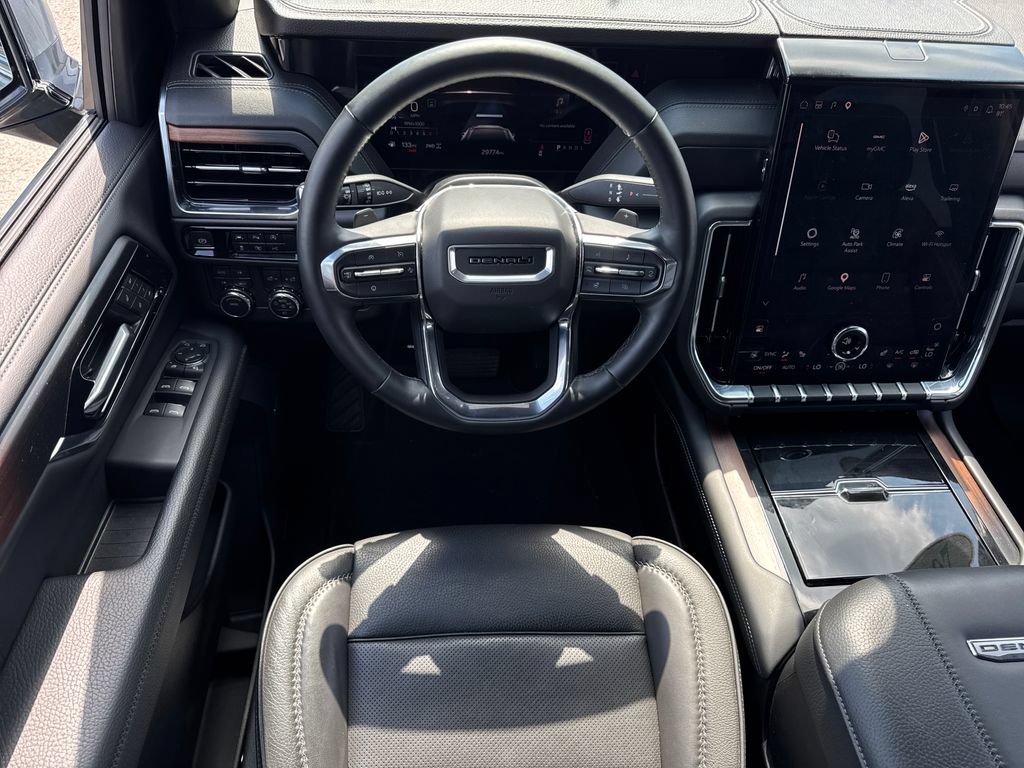 Used 2025 GMC Yukon Denali AWD/4WD image 19