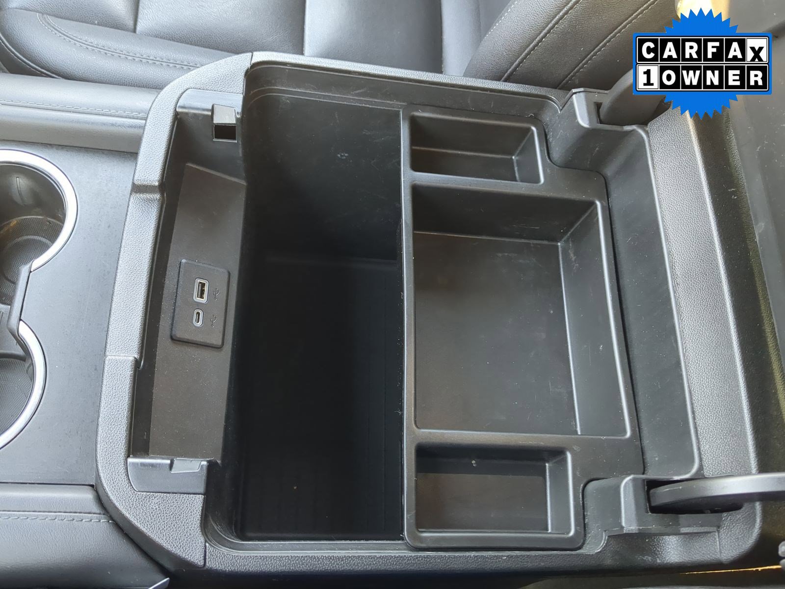 Used 2022 Chevrolet Tahoe LT w/ Luxury Package image 21