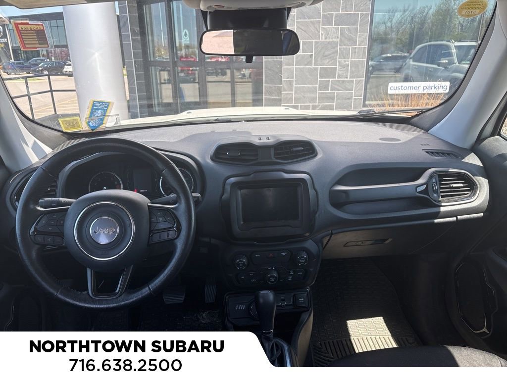 Used 2020 Jeep Renegade Altitude AWD/4WD image 10