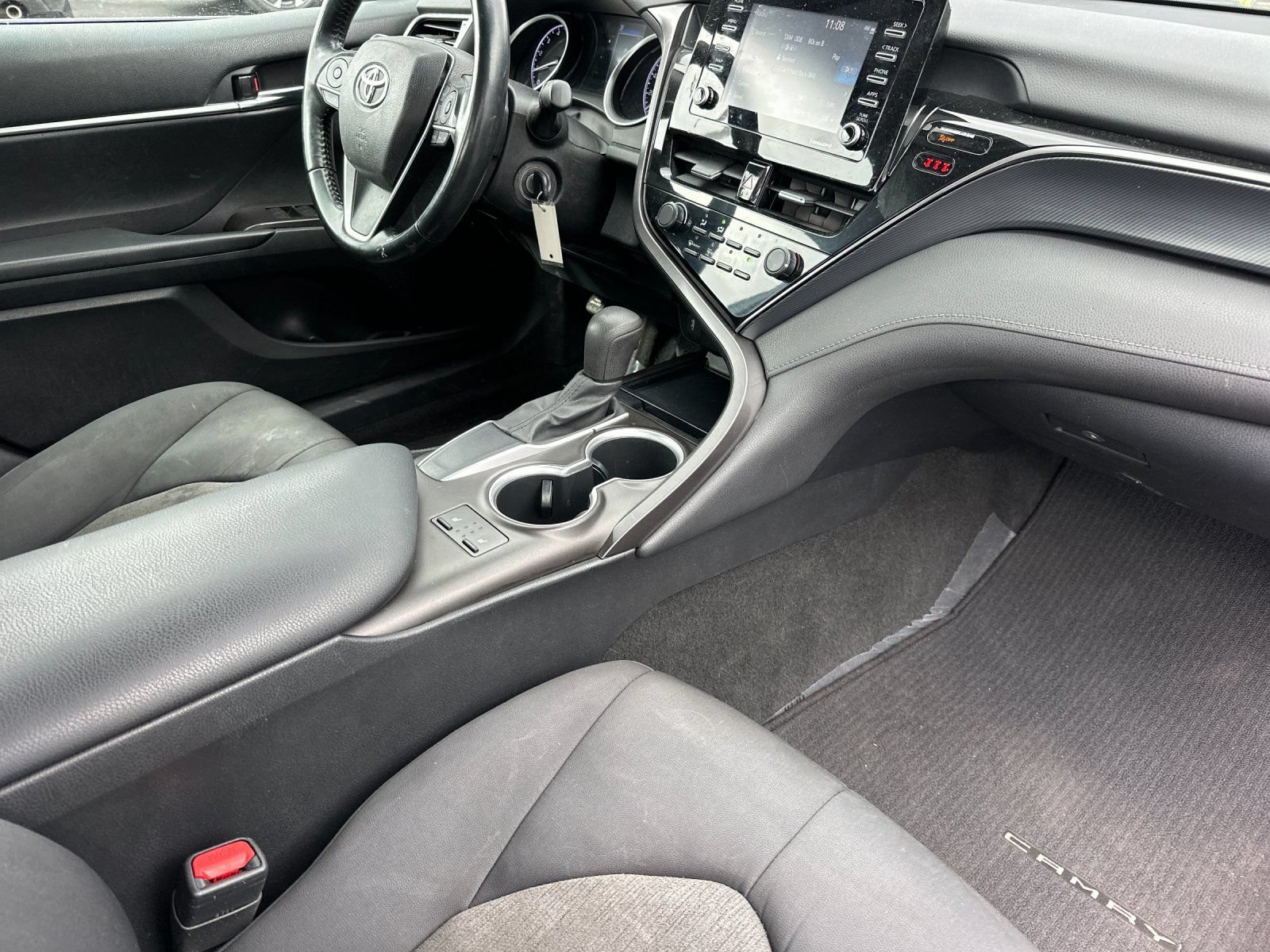 Used 2021 Toyota Camry LE w/ Cold Weather Package FWD image 15