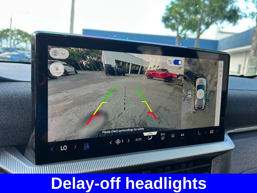 Used 2025 Ford Explorer Platinum w/ Ultimate Package image 14