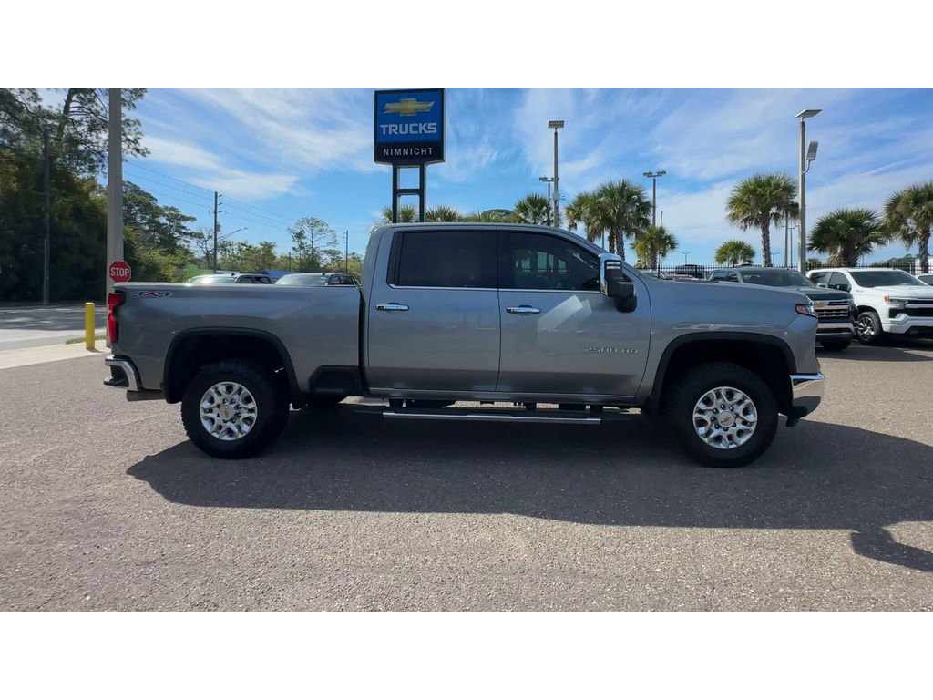 Used 2024 Chevrolet Silverado 2500 LTZ image 5