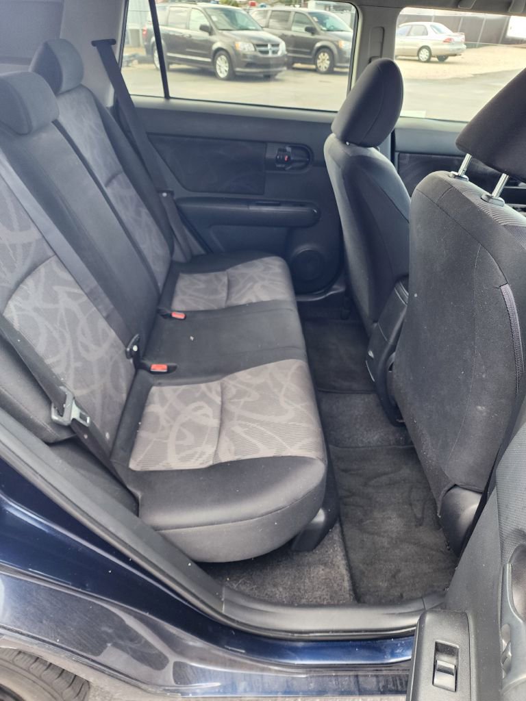 Used 2014 Scion xB FWD image 7