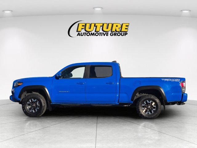Certified 2020 Toyota Tacoma TRD Off-Road w/ TRD Premium Off Road Package AWD/4WD image 9