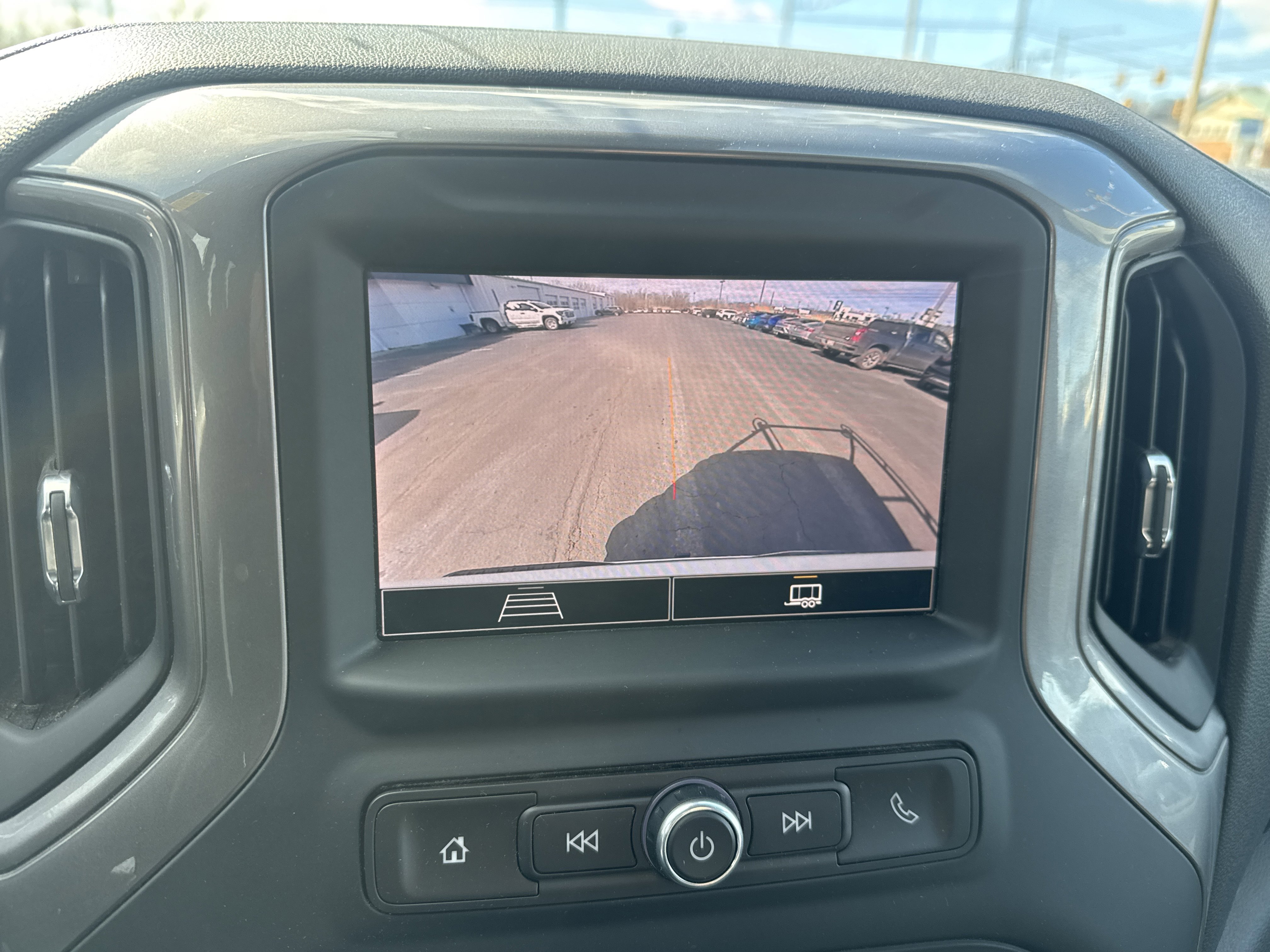 Used 2023 Chevrolet Silverado 1500 Custom image 26