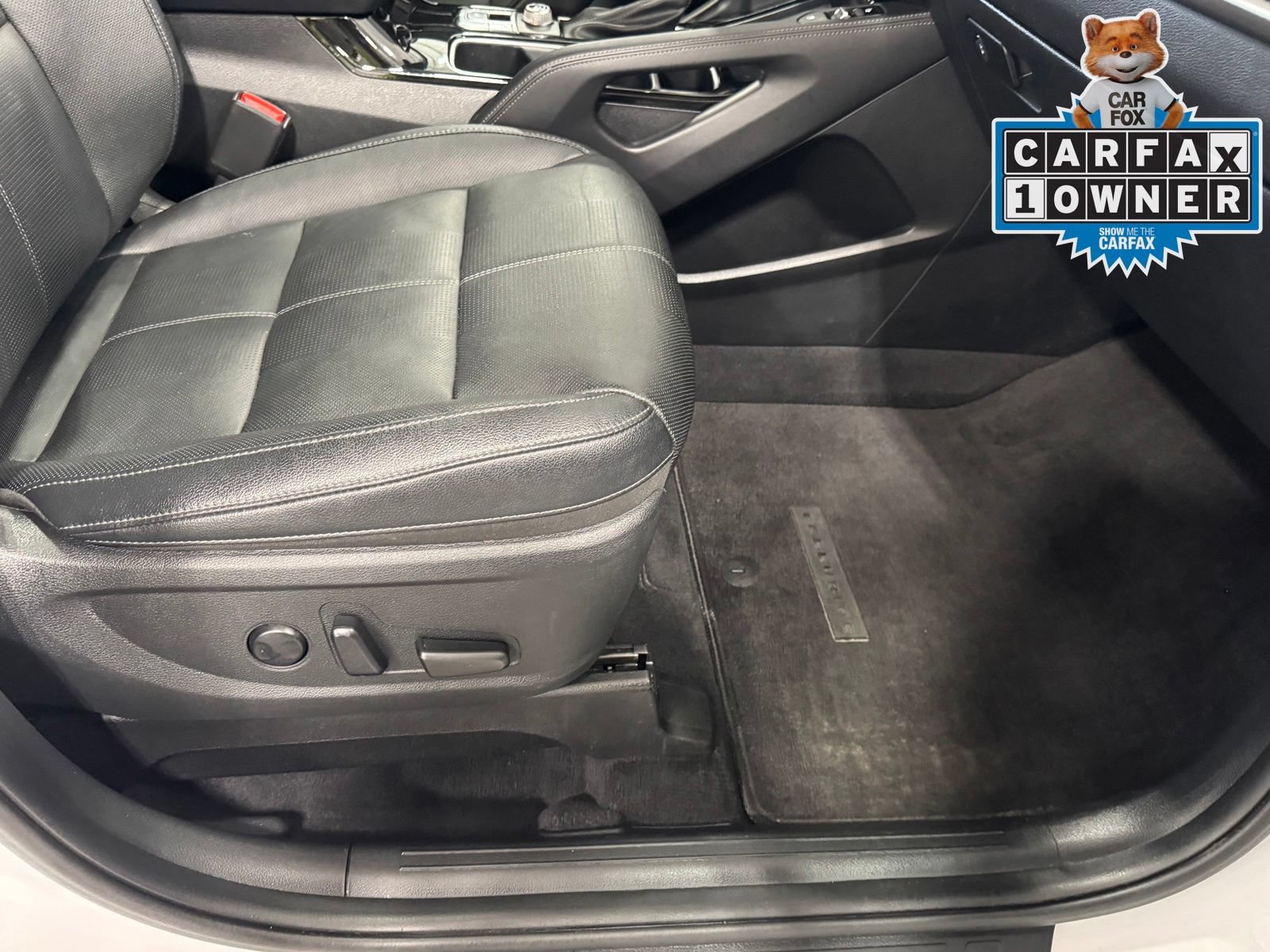 Used 2023 Kia Telluride EX w/ EX Captain's Chair Package FWD image 57
