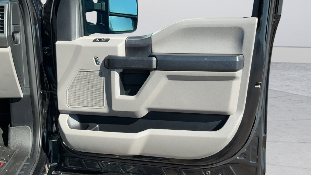 Used 2020 Ford F250 XL w/ STX Appearance Package AWD/4WD image 22