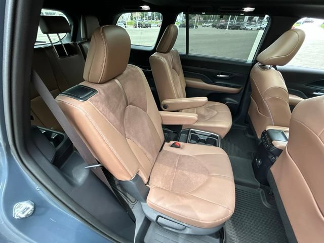 Used 2024 Toyota Grand Highlander AWD Hybrid image 51