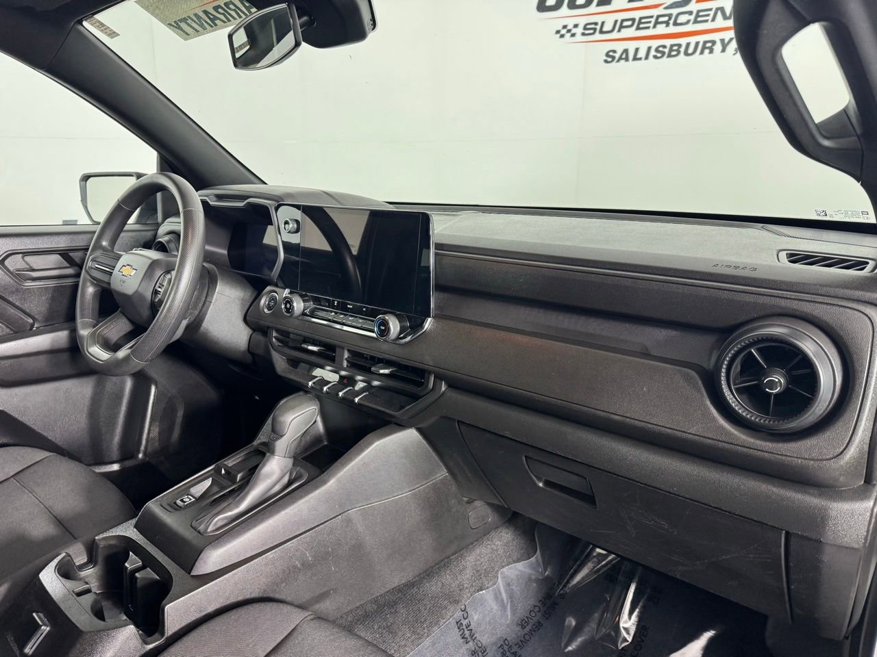 Used 2023 Chevrolet Colorado W/T RWD image 37