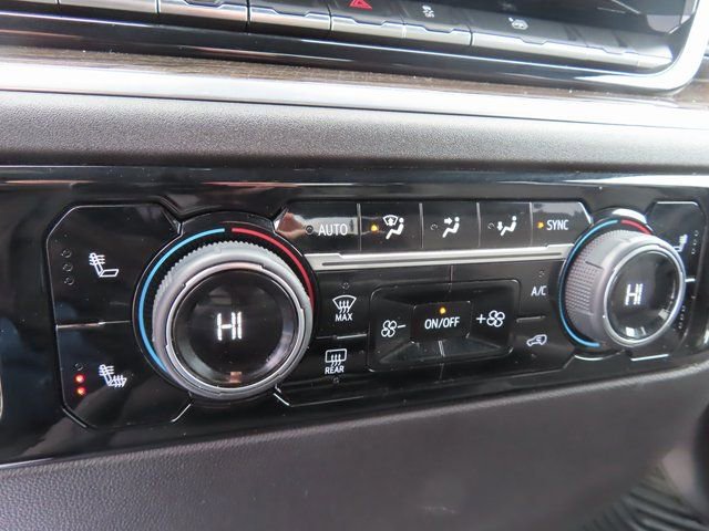 Certified 2025 Chevrolet Silverado 2500 LT w/ Convenience Package image 37