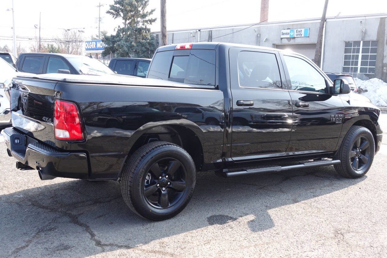 Used 2022 RAM 1500 Classic SLT w/ Electronics Convenience Group image 3