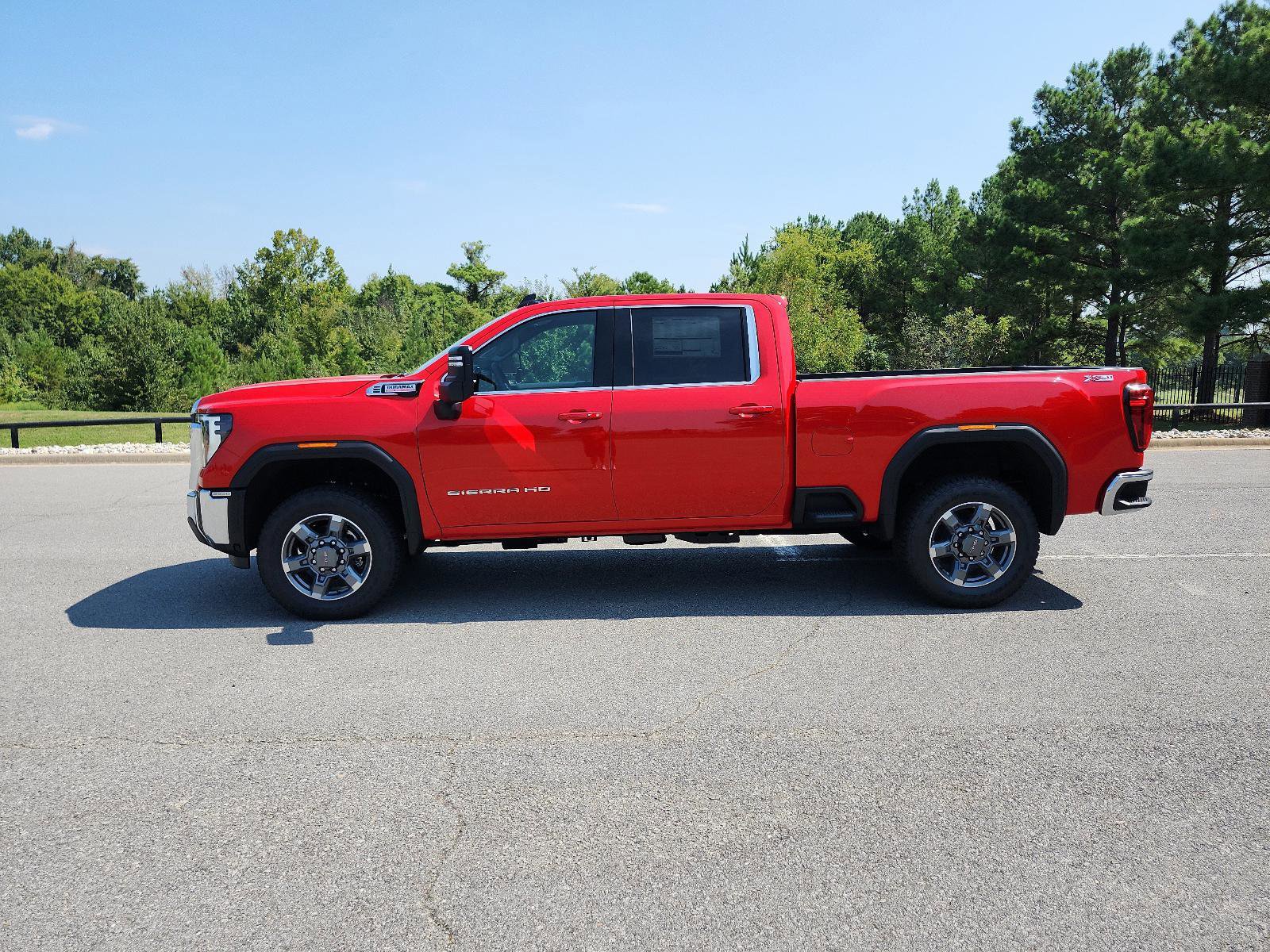 New 2025 GMC Sierra 2500 SLE w/ SLE Value Package; image 2