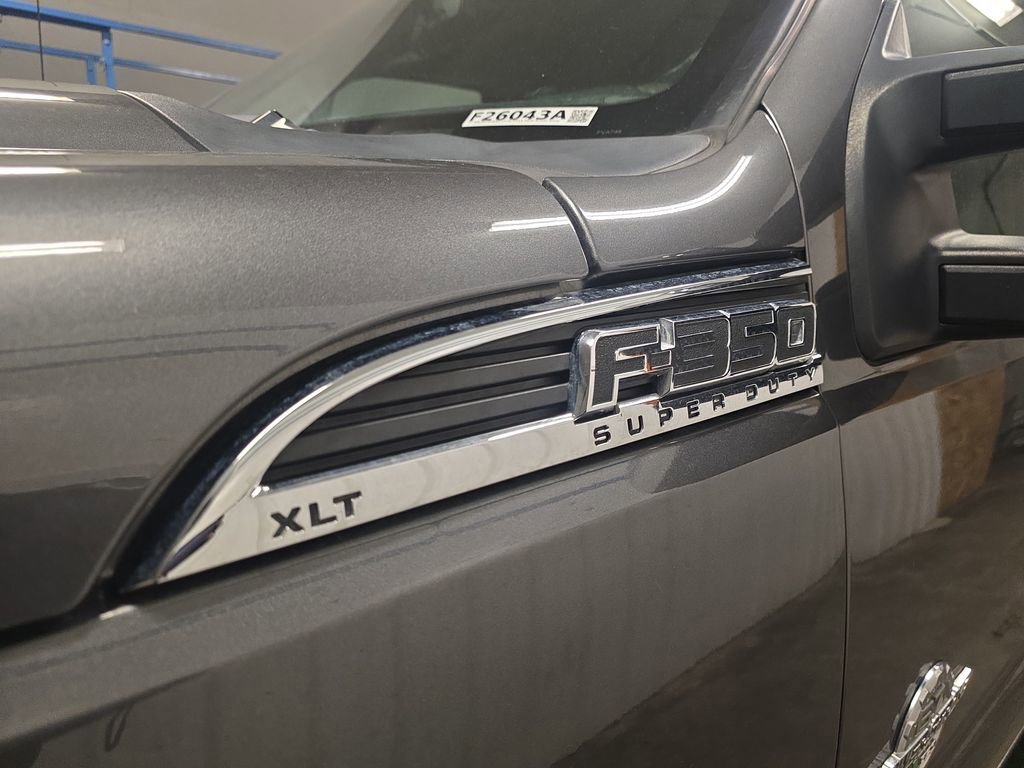 Used 2015 Ford F350 XLT w/ XLT Premium Package AWD/4WD image 11