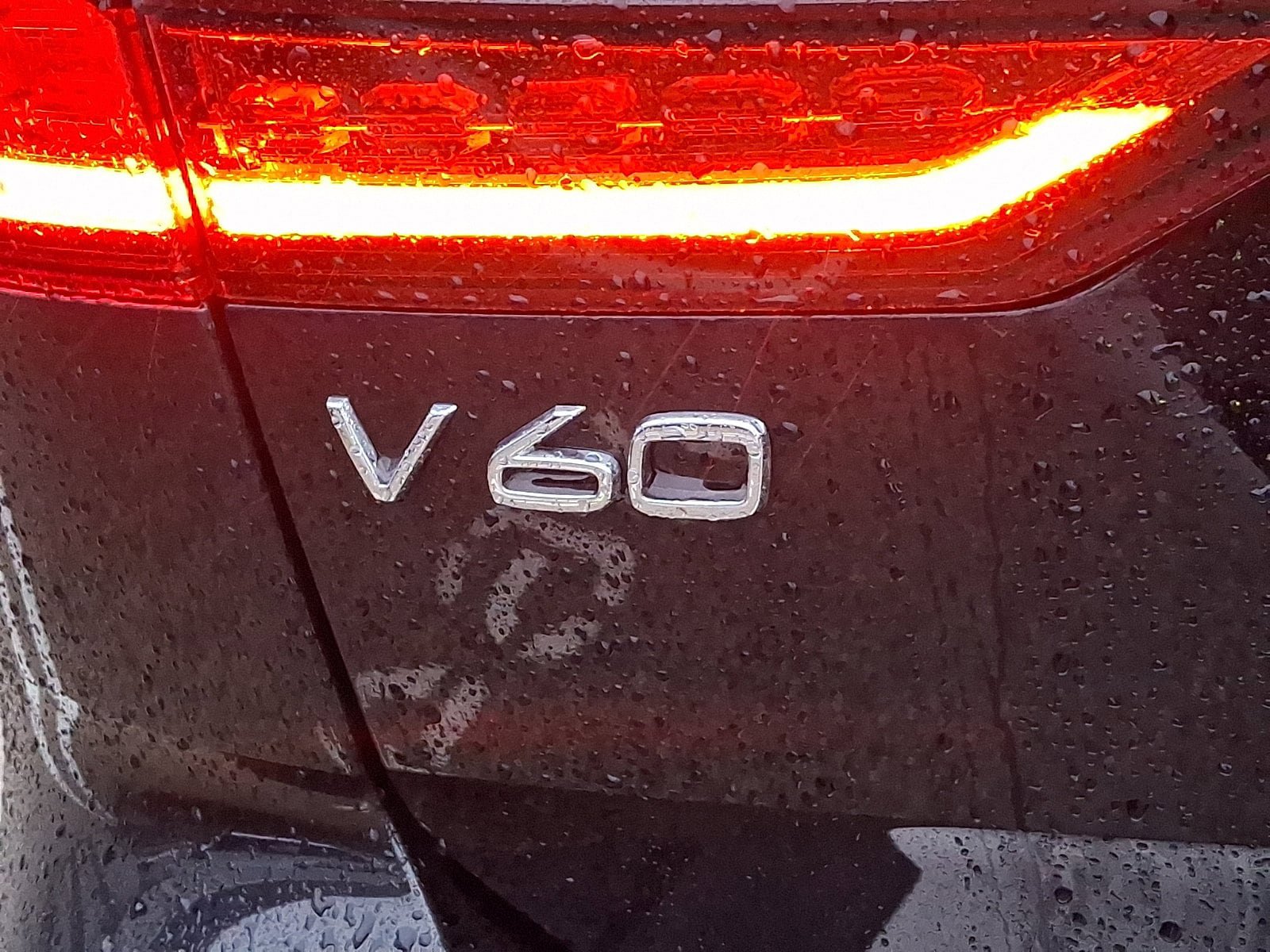 Used 2024 Volvo V60 B5 Cross Country Plus w/ Protection Package Premier AWD/4WD image 30