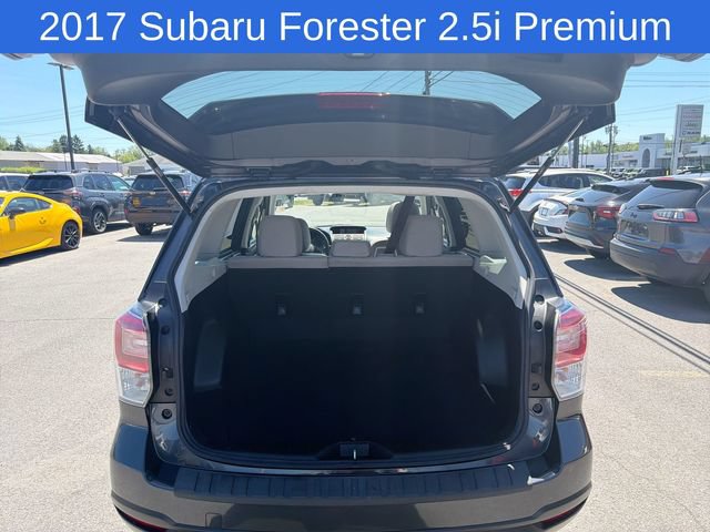 Used 2017 Subaru Forester 2.5i Premium w/ All-Weather Package AWD/4WD image 29