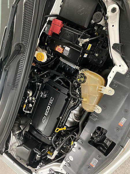 Used 2017 Chevrolet Sonic LT image 15