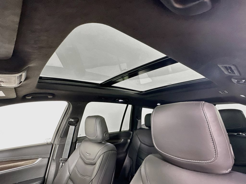 Certified 2025 Cadillac XT6 Premium Luxury w/ Platinum Package AWD/4WD image 28