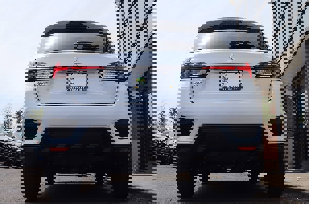 Used 2024 Mitsubishi Outlander Sport AWD image 12