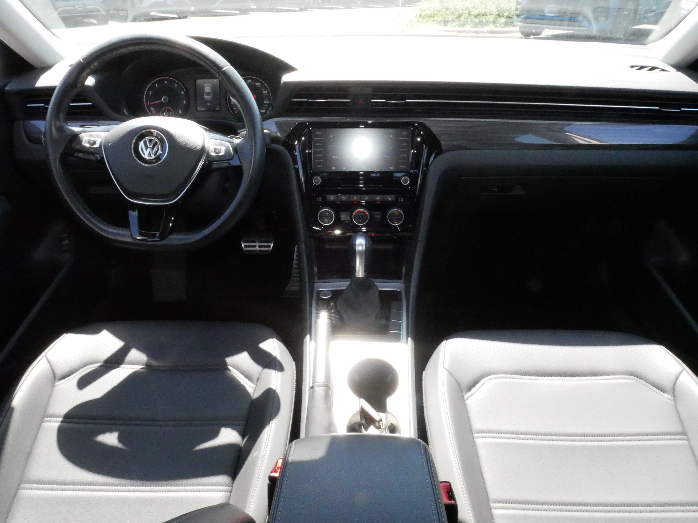 Certified 2020 Volkswagen Passat 2.0T R-Line FWD image 10