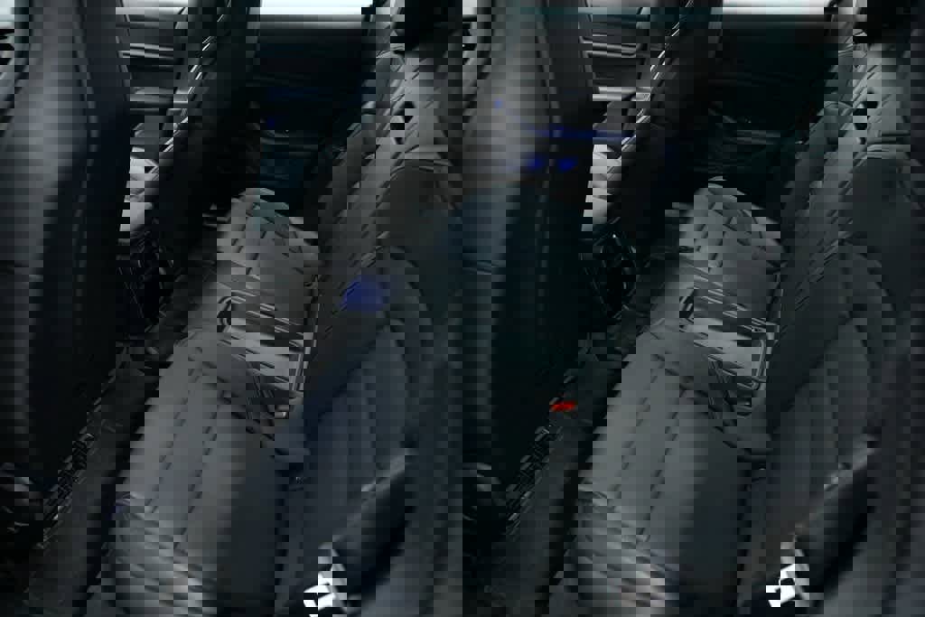 Certified 2022 Porsche Taycan 4 Cross Turismo image 33