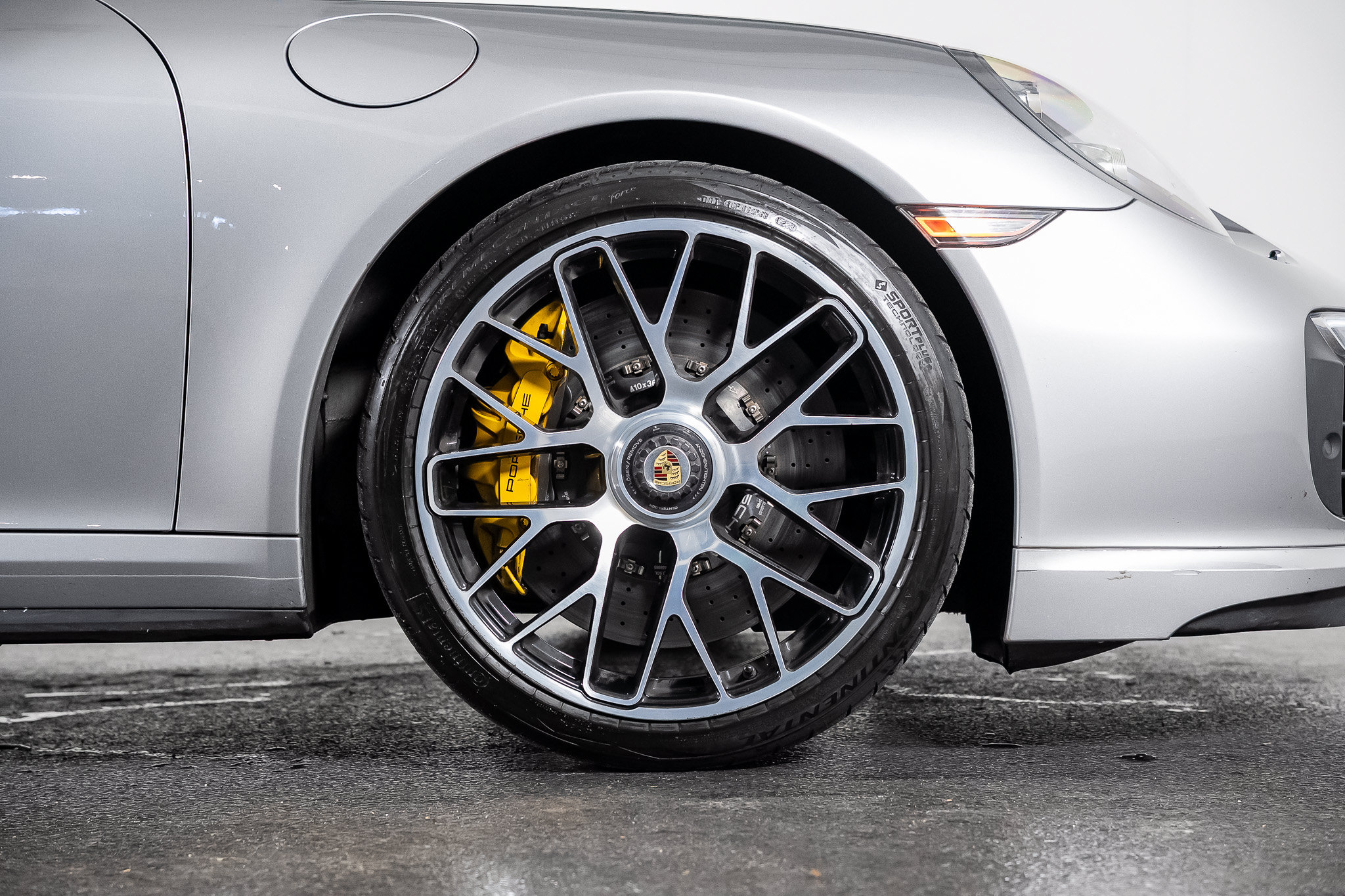 Used 2014 Porsche 911 Turbo S AWD/4WD image 34