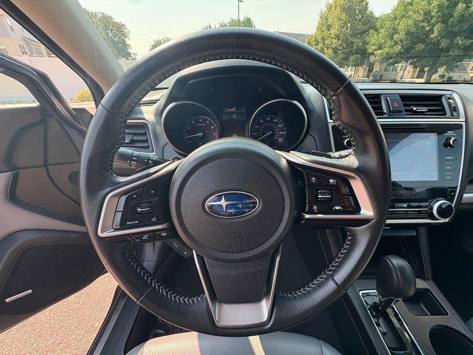 Used 2018 Subaru Outback 3.6R Limited AWD/4WD image 9