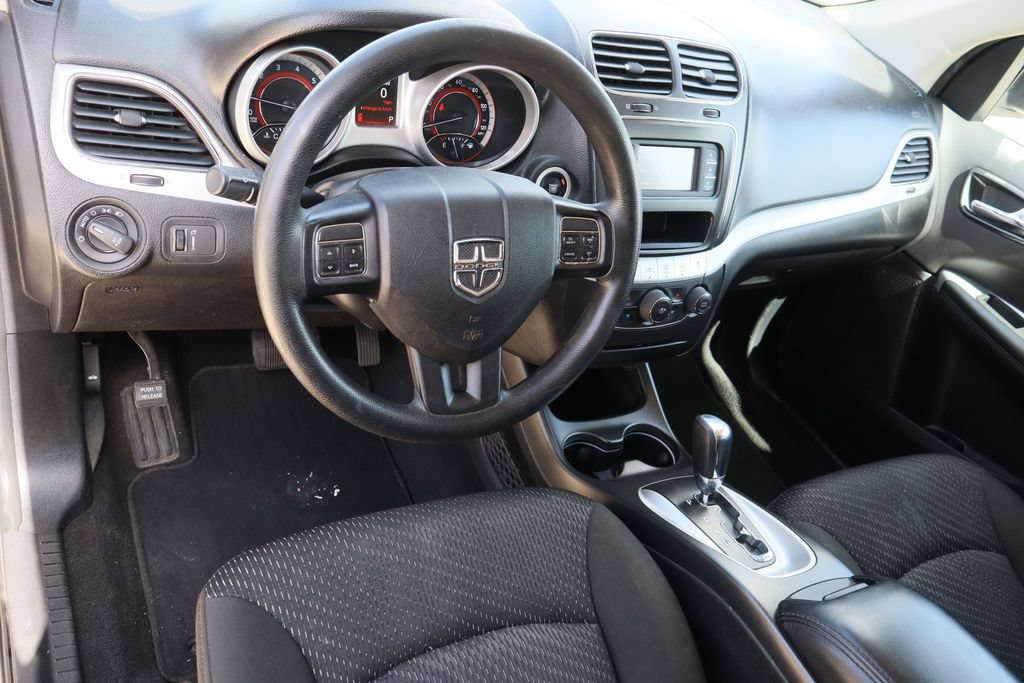 Used 2019 Dodge Journey SE FWD image 11