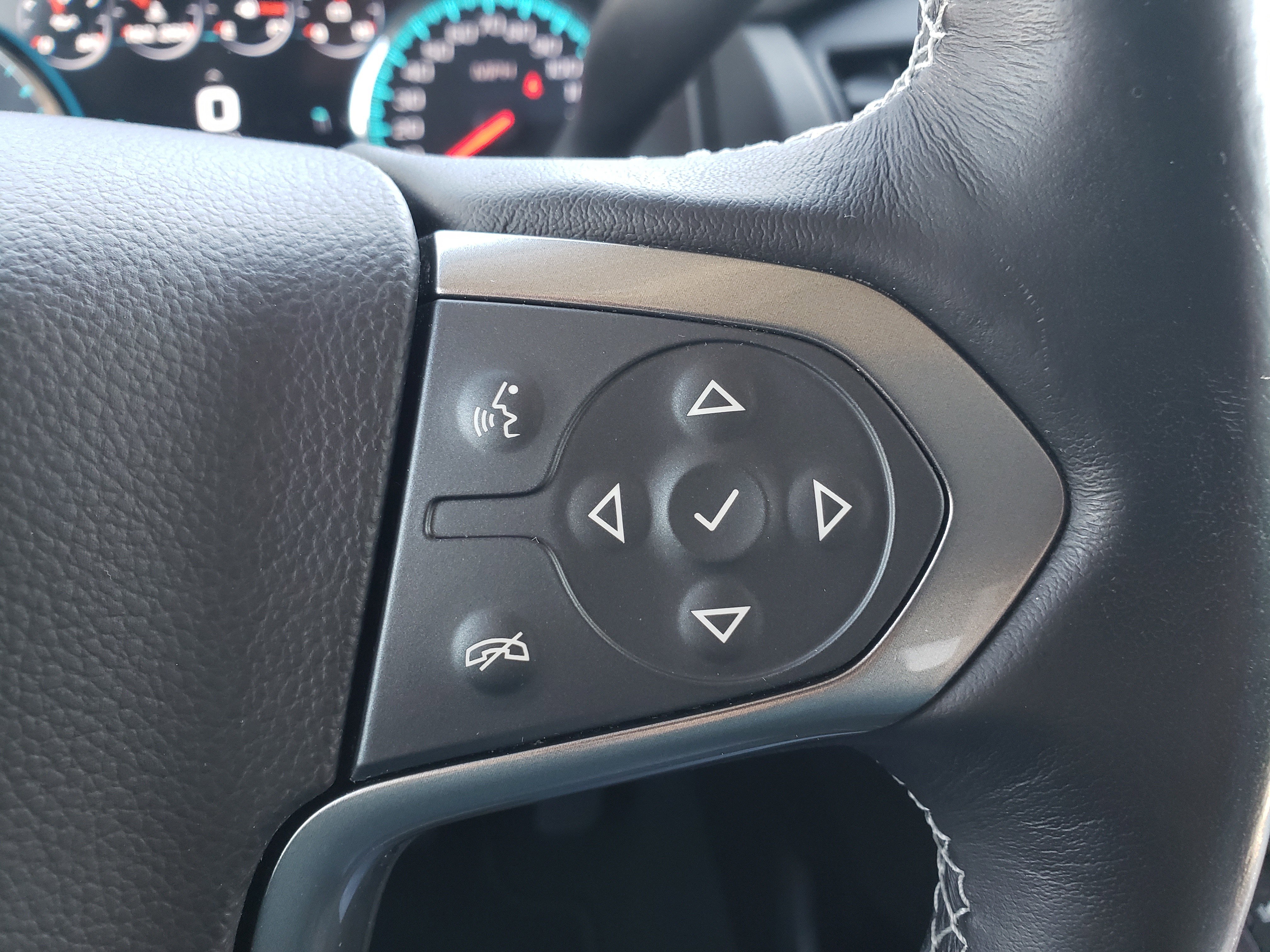 Used 2019 Chevrolet Tahoe Premier image 17