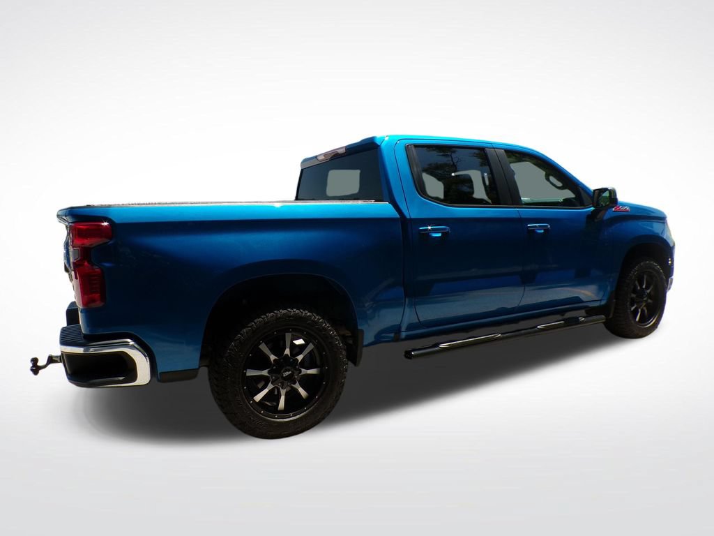 Used 2023 Chevrolet Silverado 1500 LT w/ Z71 Off-Road Package AWD/4WD image 8
