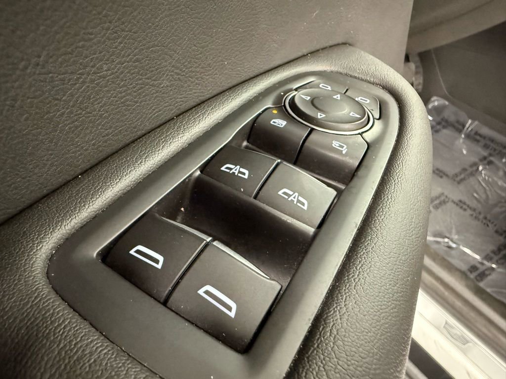 Used 2023 Cadillac XT6 Premium Luxury image 13