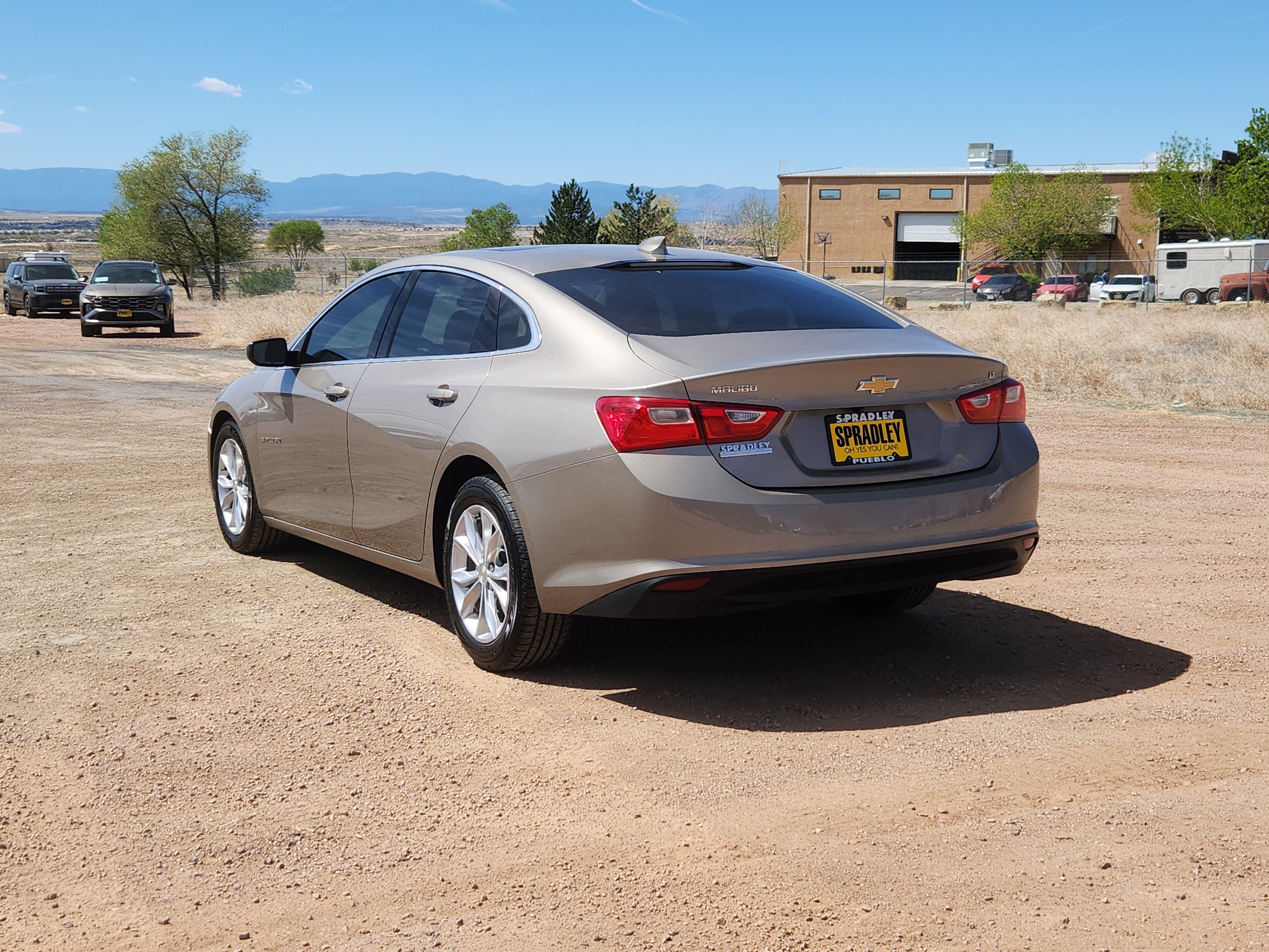 Used 2023 Chevrolet Malibu LT image 3