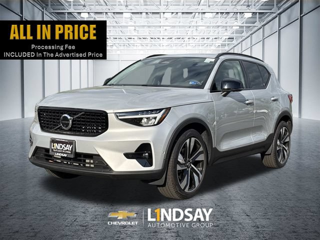 Used 2023 Volvo XC40 B5 Plus w/ Driver Assist Package AWD/4WD video 1