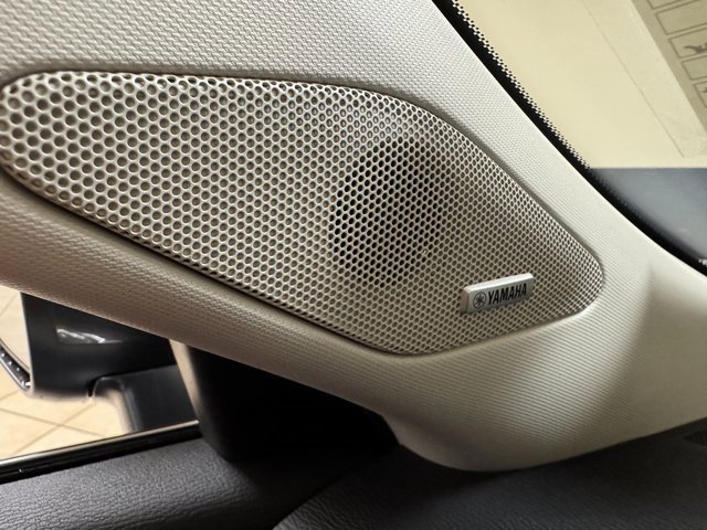 New 2025 Mitsubishi Outlander SE image 12