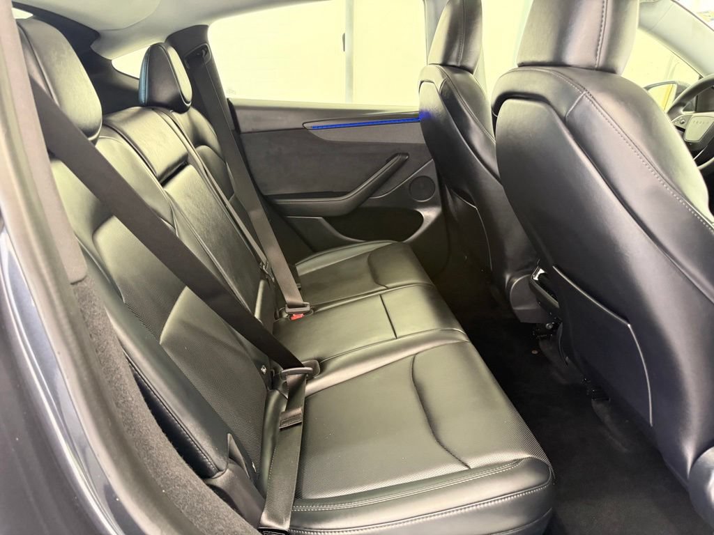 Used 2026 Tesla Model Y AWD image 28