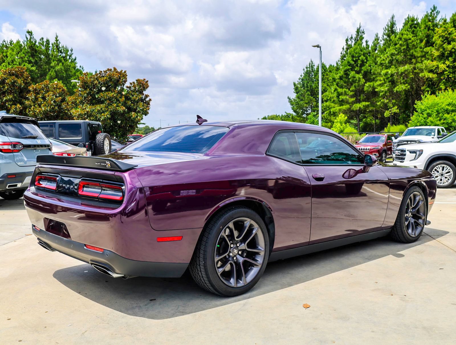 Used 2022 Dodge Challenger R/T Scat Pack RWD image 6