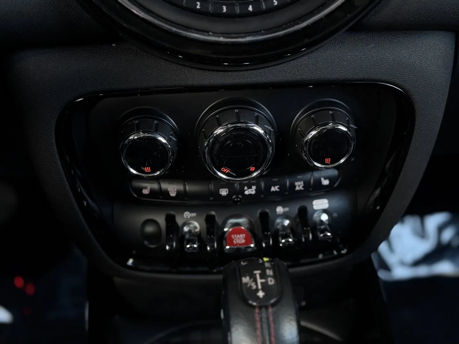 Used 2019 MINI Cooper Clubman S image 30