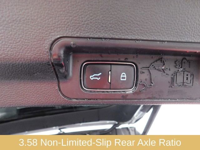 Used 2020 Ford Explorer Limited image 17