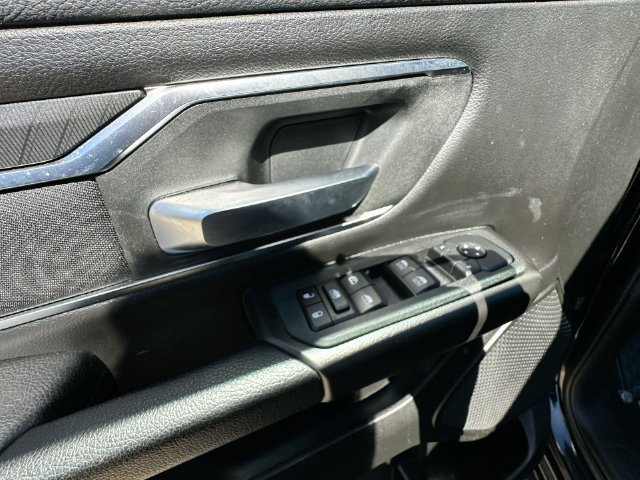 Used 2025 RAM 1500 Big Horn AWD/4WD image 17