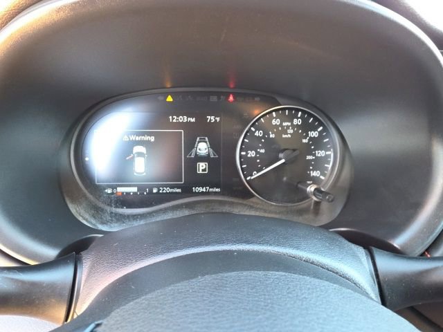 Used 2022 Nissan Kicks SR w/ Premium Package image 16