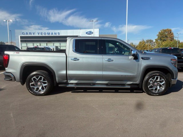 Used 2024 GMC Sierra 1500 SLT w/ SLT Premium Plus Package AWD/4WD image 14