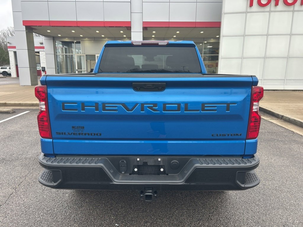 Used 2023 Chevrolet Silverado 1500 Custom Trail Boss w/ LPO, Dark Essentials Package image 5
